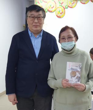 Ааптардарга антологияны туттардылар