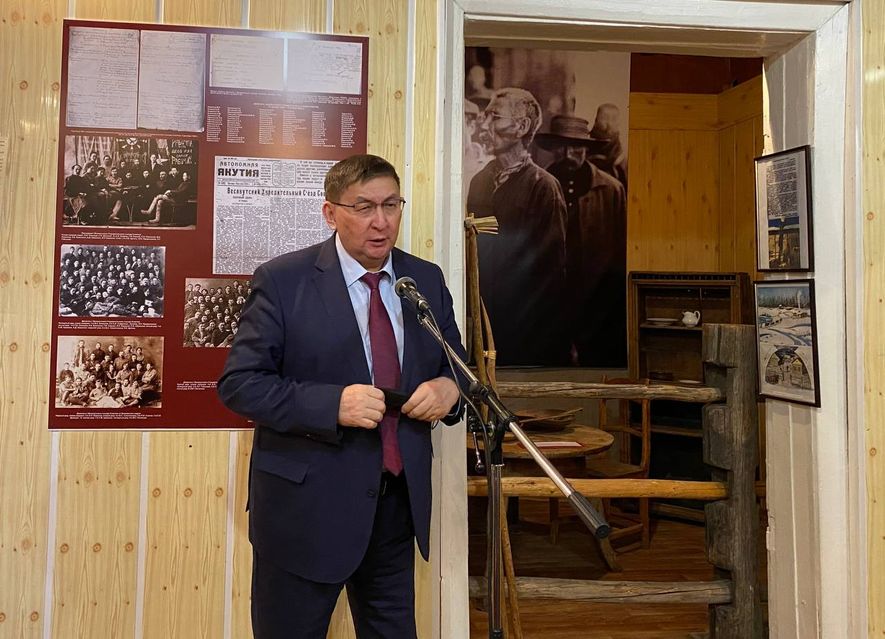 Выставка к юбилею журнала «Чолбон»